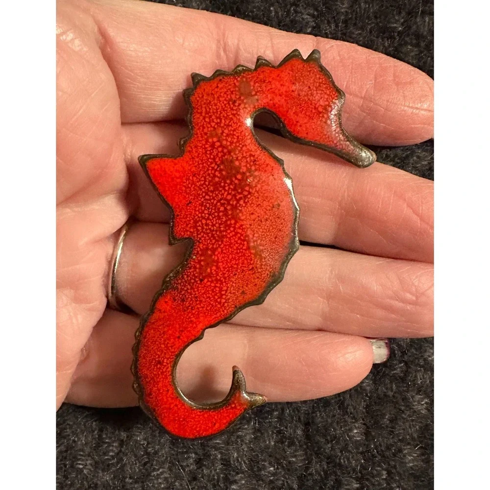 Vintage‎ Copper & Red Enamel Seahorse Pin MCM 3